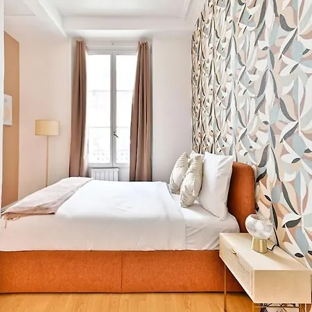 Magnifique Neuf Rose 14eme Appartement *